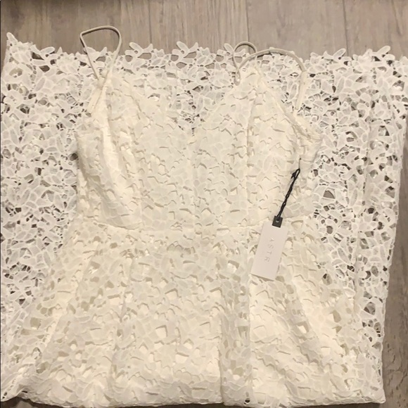 ASTR the label midi lace dress - Picture 1 of 2